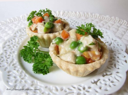 Tarteletter with Chicken, Peas and Carrots